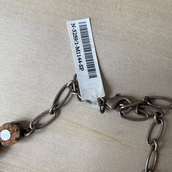 NWT Mariana Champagne Peach Rosette Necklace Silver Plated Floral Pearl Whimsy - Picture 13 of 14